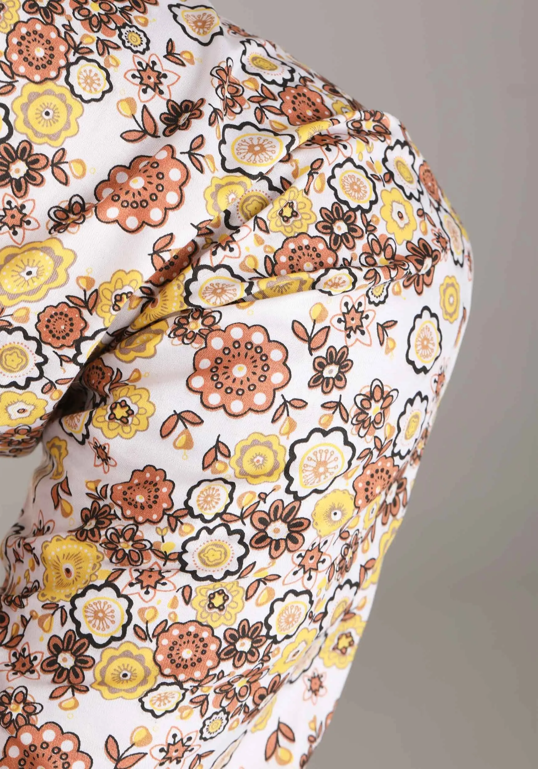 Fun Costumes Men's Plus Size 70's Vest Costume 5 Fun Costumes Men's Plus Size 70's Vest Costume - Image 3